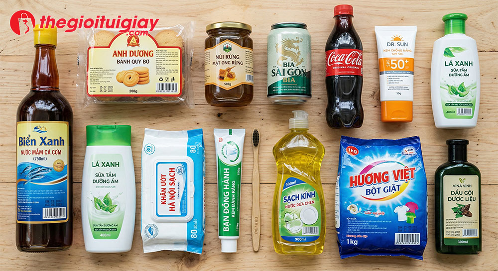 Đa dạng ứng dụng của in decal nhựa tphcm trong ng&agrave;nh ti&ecirc;u d&ugrave;ng v&agrave; F&B