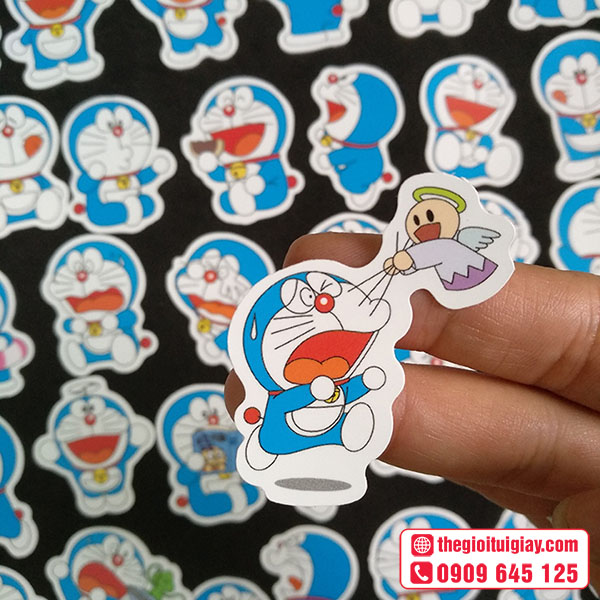 Mẫu sticker Doraemon bị kéo râu