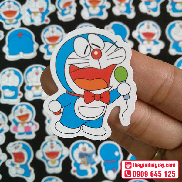 Mẫu sticker Doraemon hát karaoke