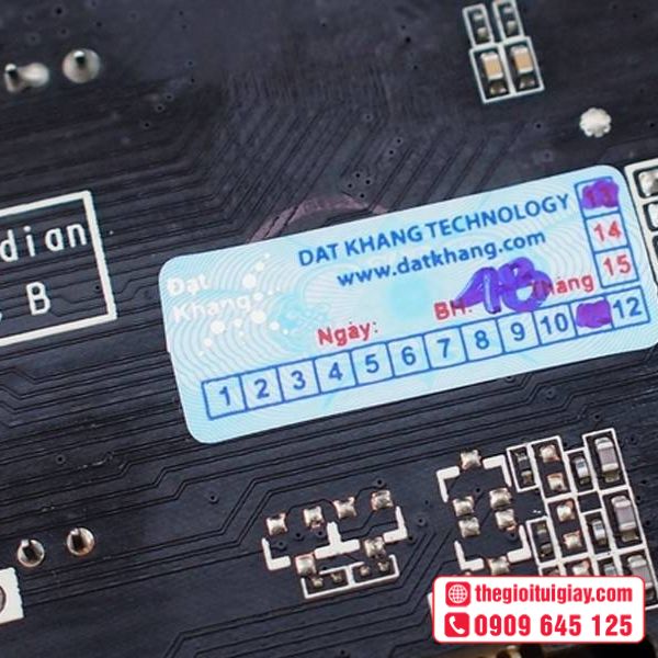 Mẫu tem bảo hành decal vỡ dễ rách khi bóc, đảm bảo sản phẩm chính hãng