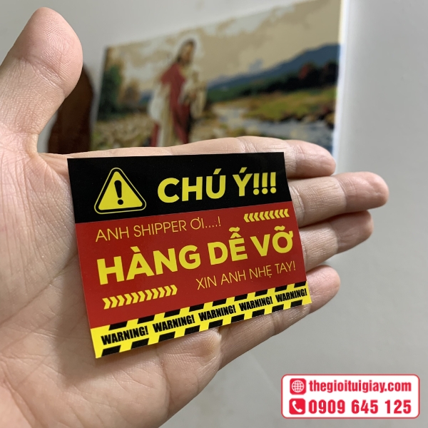  Mẫu tem dễ vỡ màu đỏ cảnh báo rõ ràng khi vận chuyển 