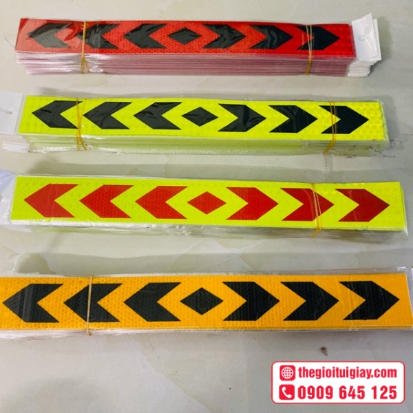  Mẫu tem phản quang ô tô sang trọng giá rẻ 