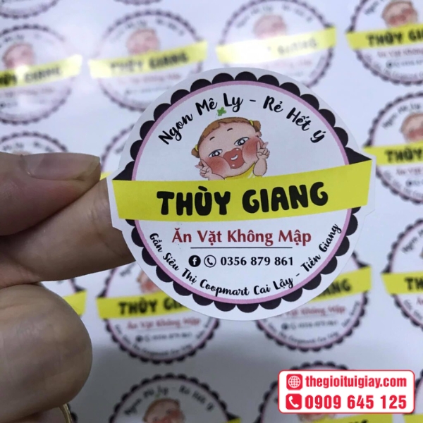 Mẫu thiết kế tem ăn vặt Thùy Giang - tem dán đồ ăn vặt chống nước
