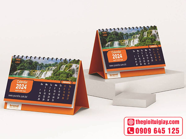 Mẫu lịch để bàn tiêu chuẩn được cán màng và đóng lò xo