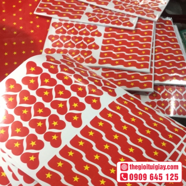  Mẫu sticker cờ Việt Nam in chất lượng cao 
