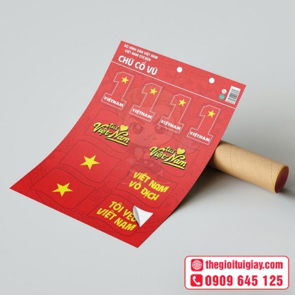 Mẫu sticker cờ Việt Nam phối m&agrave;u chuẩn quốc gia